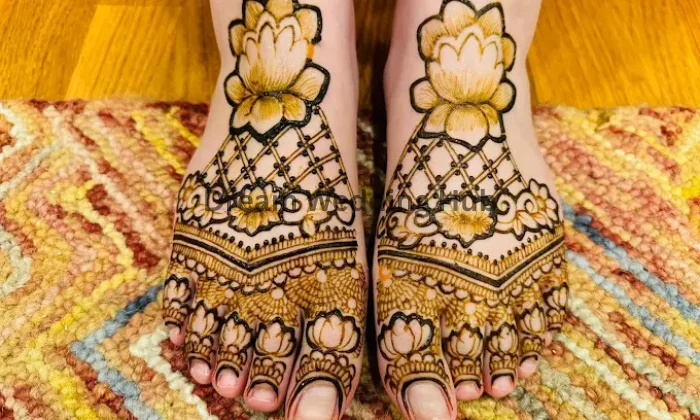 Mehndi studio by Bhavya